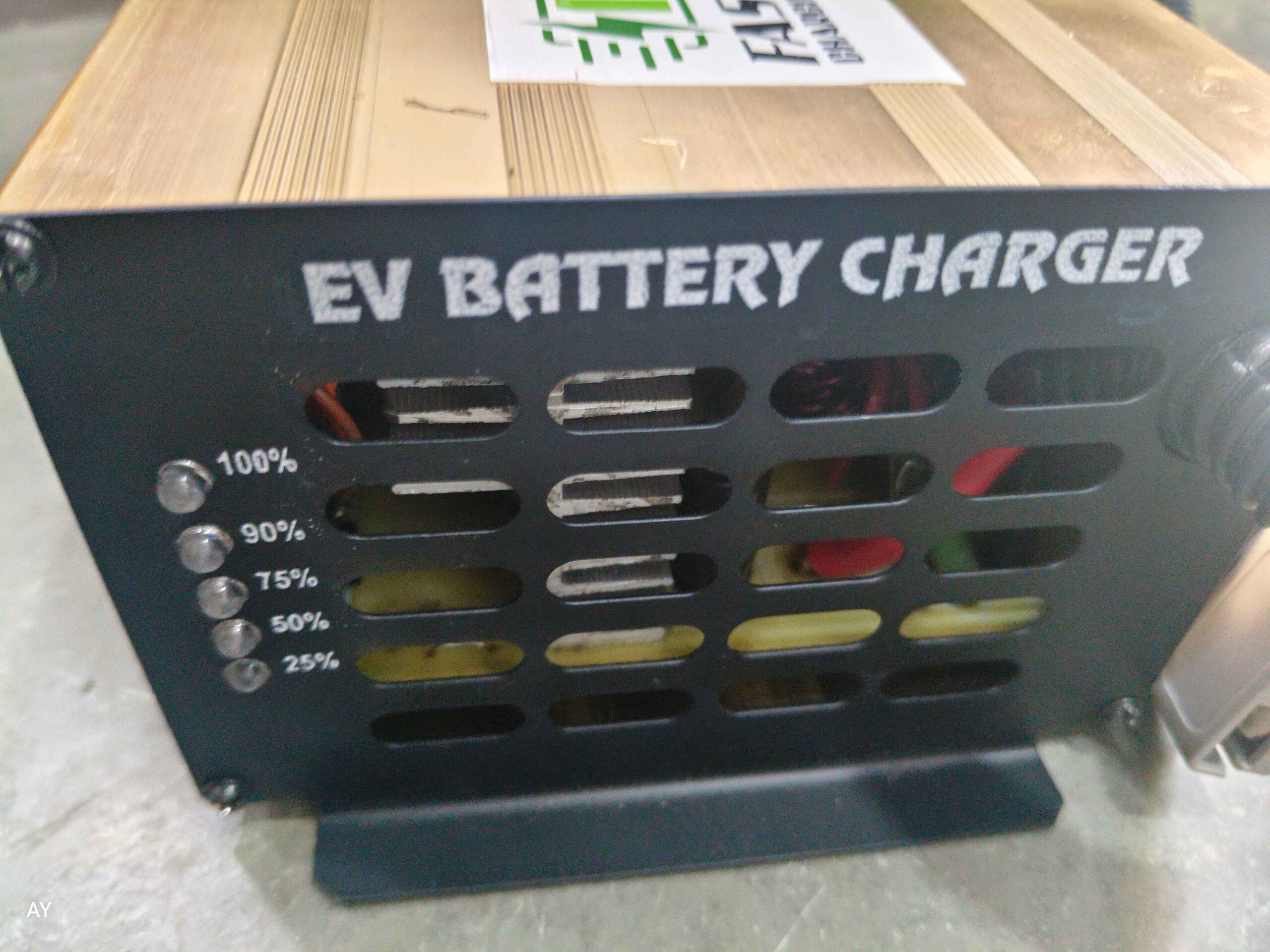UJALO 48V 25A Lithium Battery Charger | 58.4V Output | CAN Enabled | E-Rickshaw & EV Charger